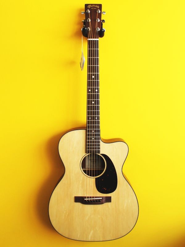 Martin OMC-10E All Solid Electroacoustic Cutaway Guitar